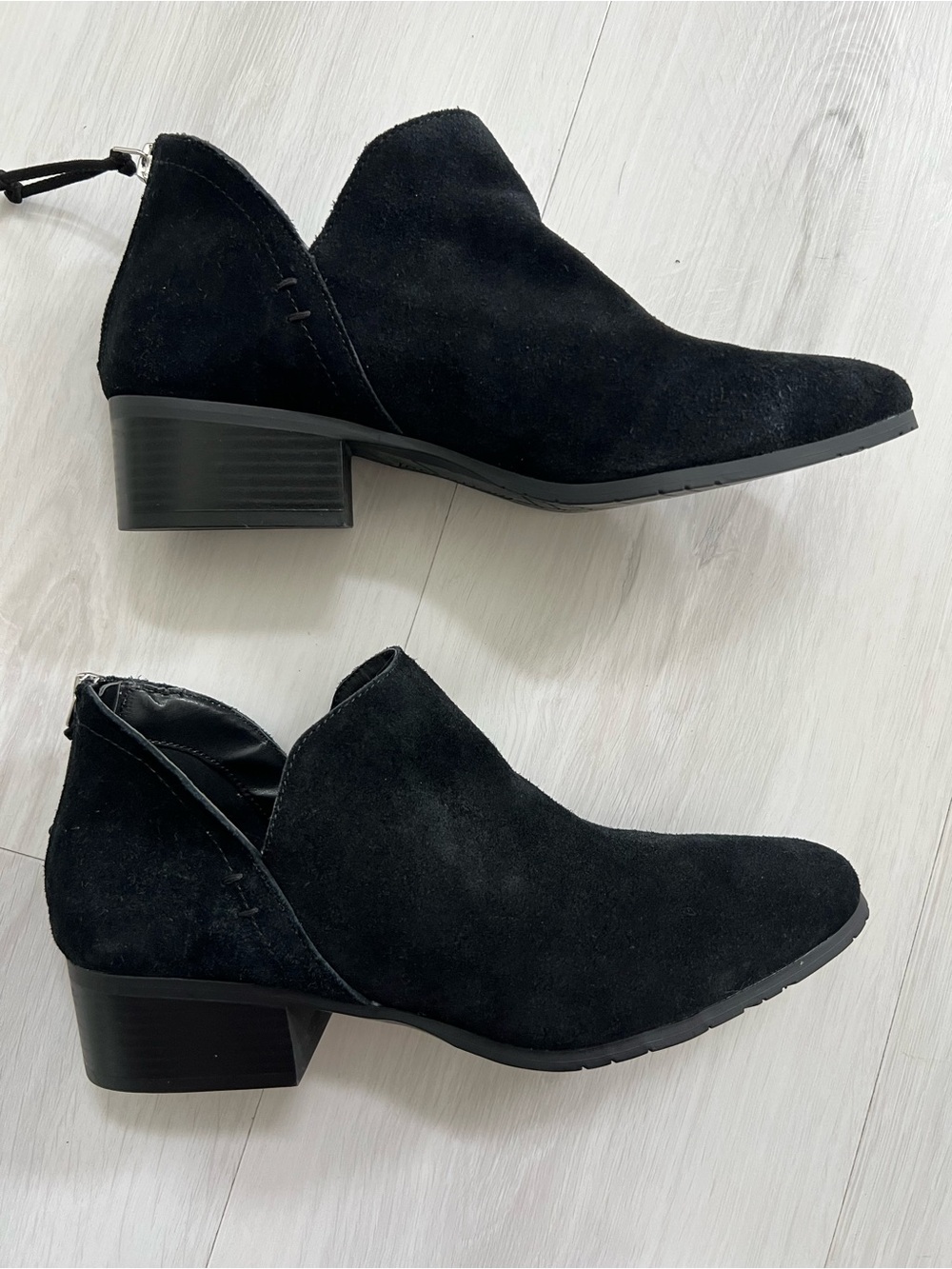 Kenneth Cole Reaction Black Suede Low Heel Ankle Booties